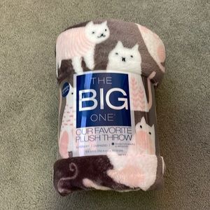 The Big One cat throw blanket 🐈